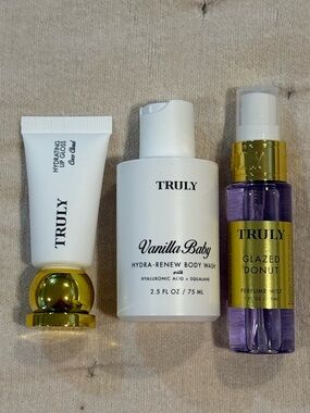 TRULY Vanilla Baby Hydra-Renew Body Wash & Matching Mist - Bundle